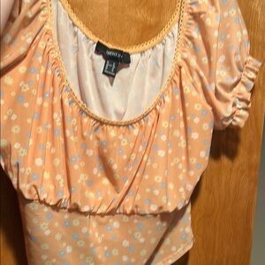 Forever 21 Peach Floral Women's Top